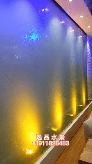 健身房玻璃水幕墙定制案例